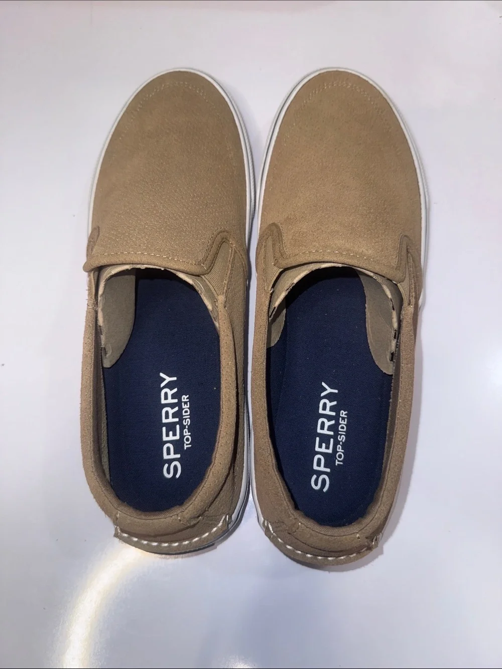 Sperry Men’s Tan Suede Slip-On Boat Shoes with Navy Insoles Size 11M UK/GB 10M